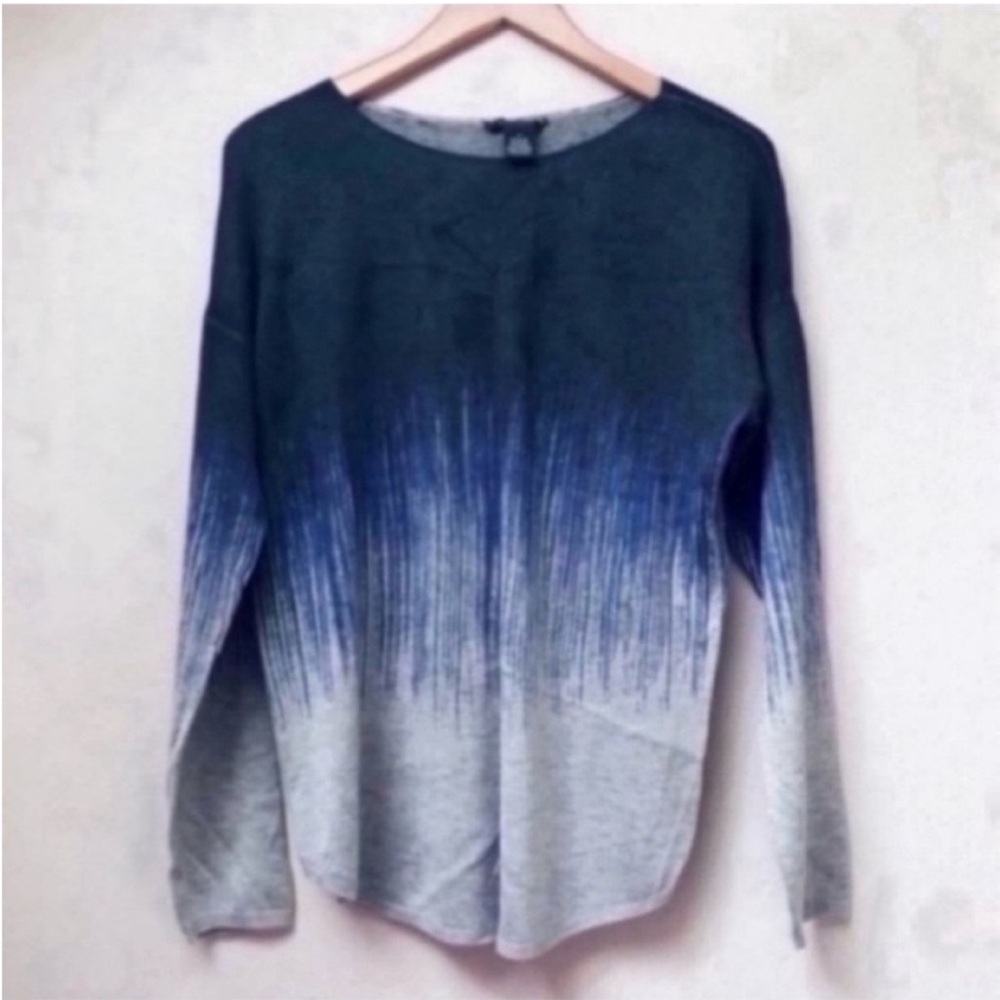 Color Block Ombré Blue & Gray Sweater